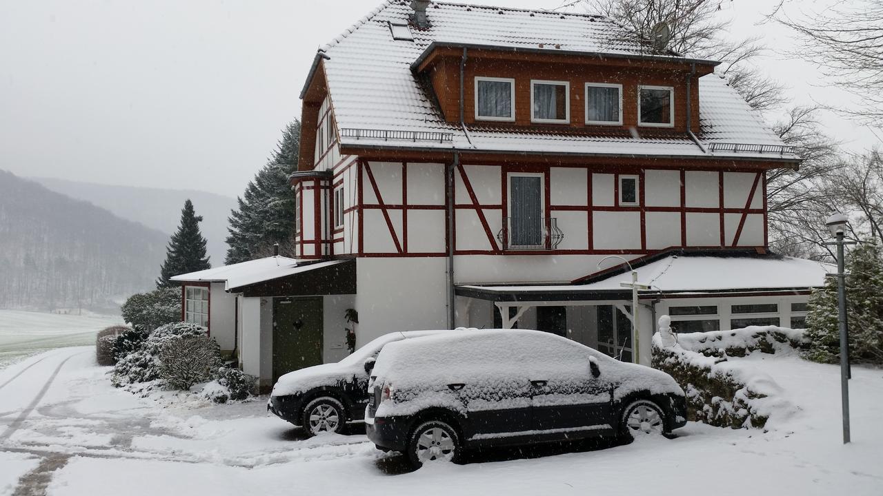 Landgasthaus Zu Den Erdfaellen Bad Pyrmont Eksteriør billede